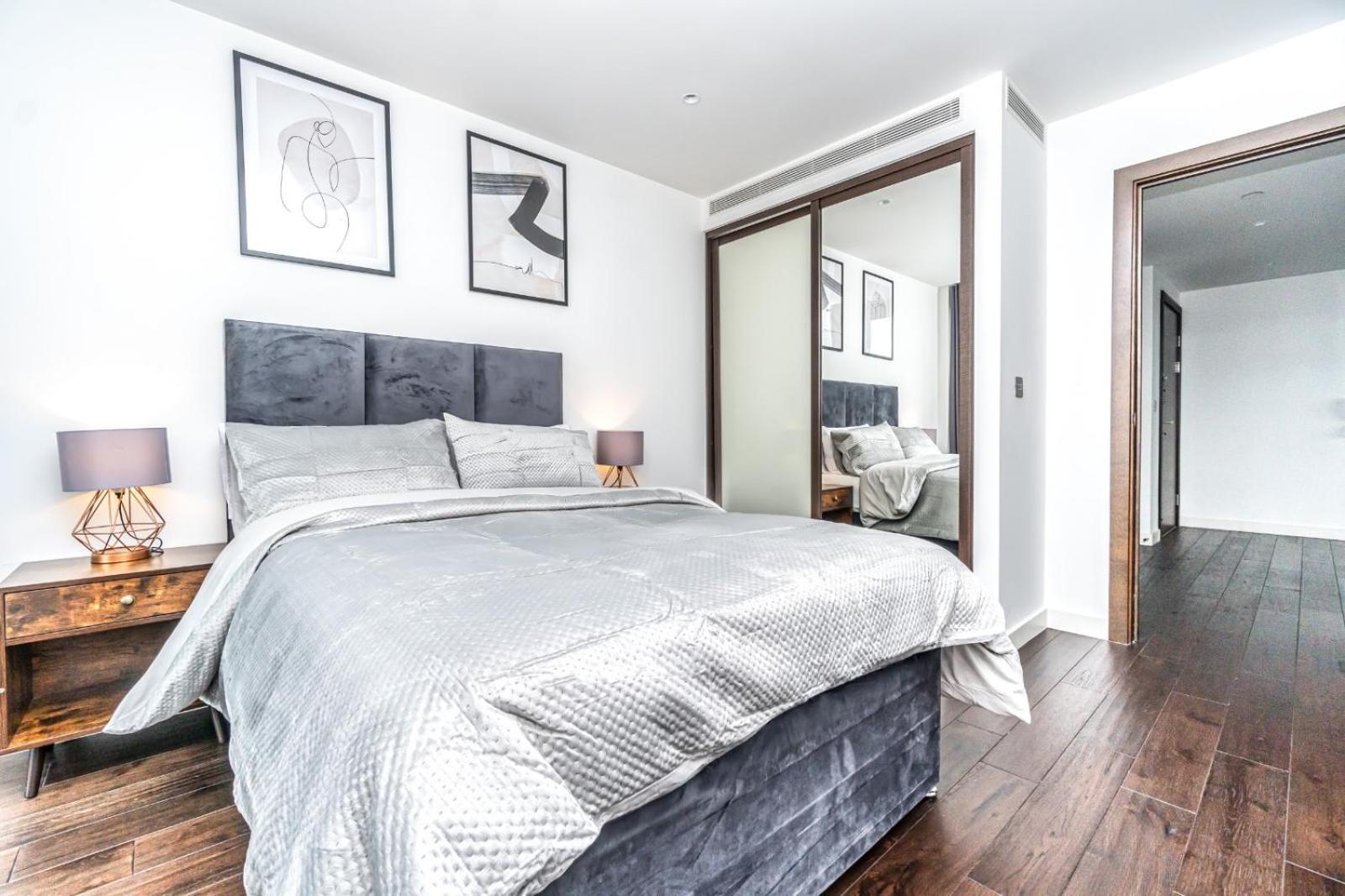 Luxury 2 Bedroom Apartment In Tower Hill Londra Exterior foto