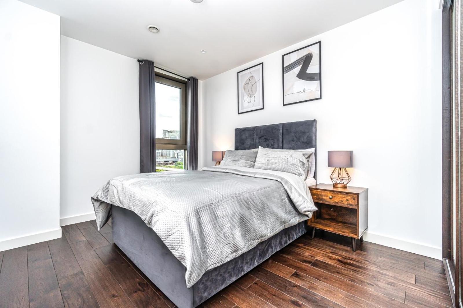 Luxury 2 Bedroom Apartment In Tower Hill Londra Exterior foto