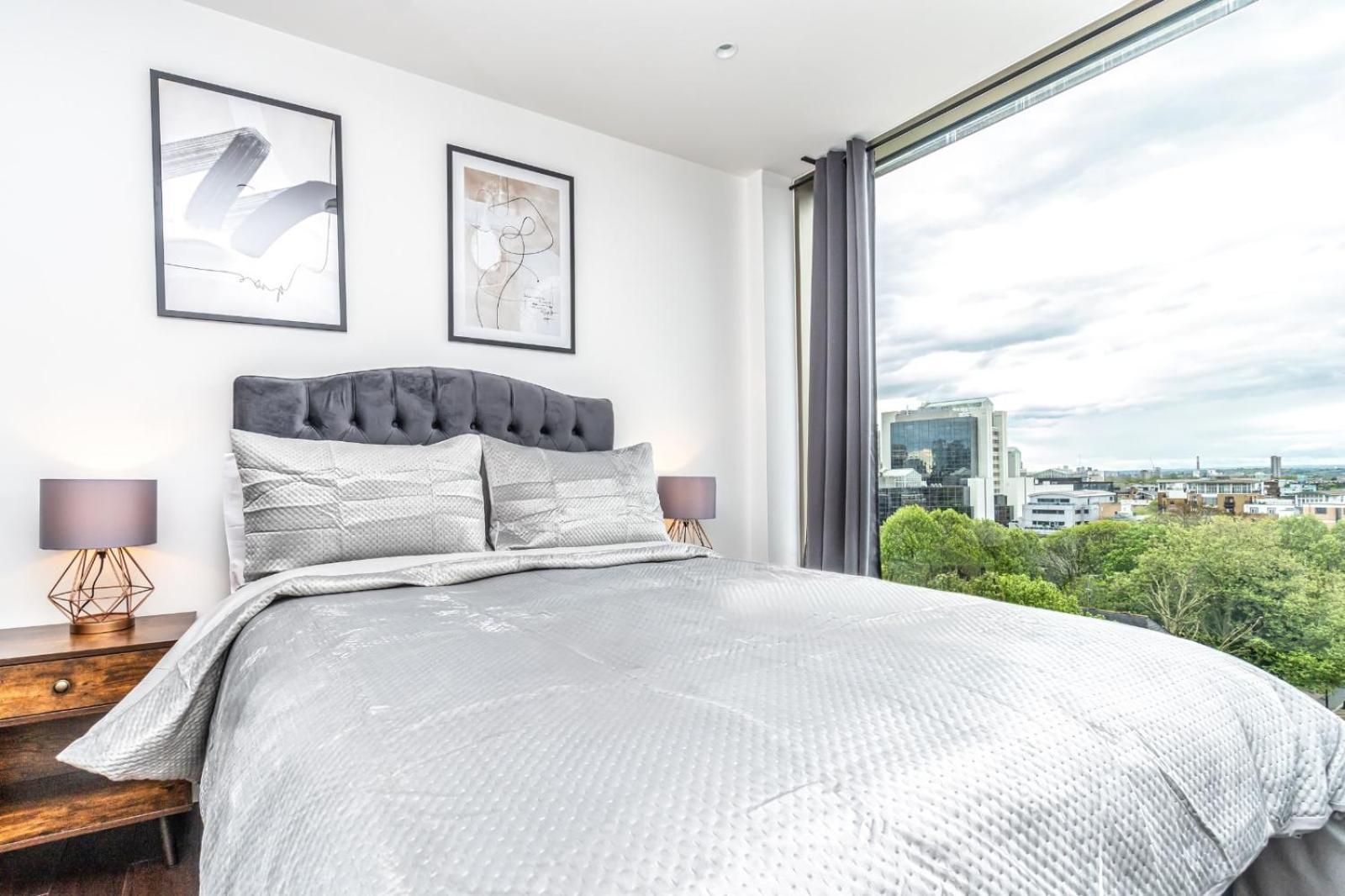 Luxury 2 Bedroom Apartment In Tower Hill Londra Exterior foto